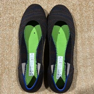 Rothy’s limited edition square toe!  Pretty neutral design, gently used.